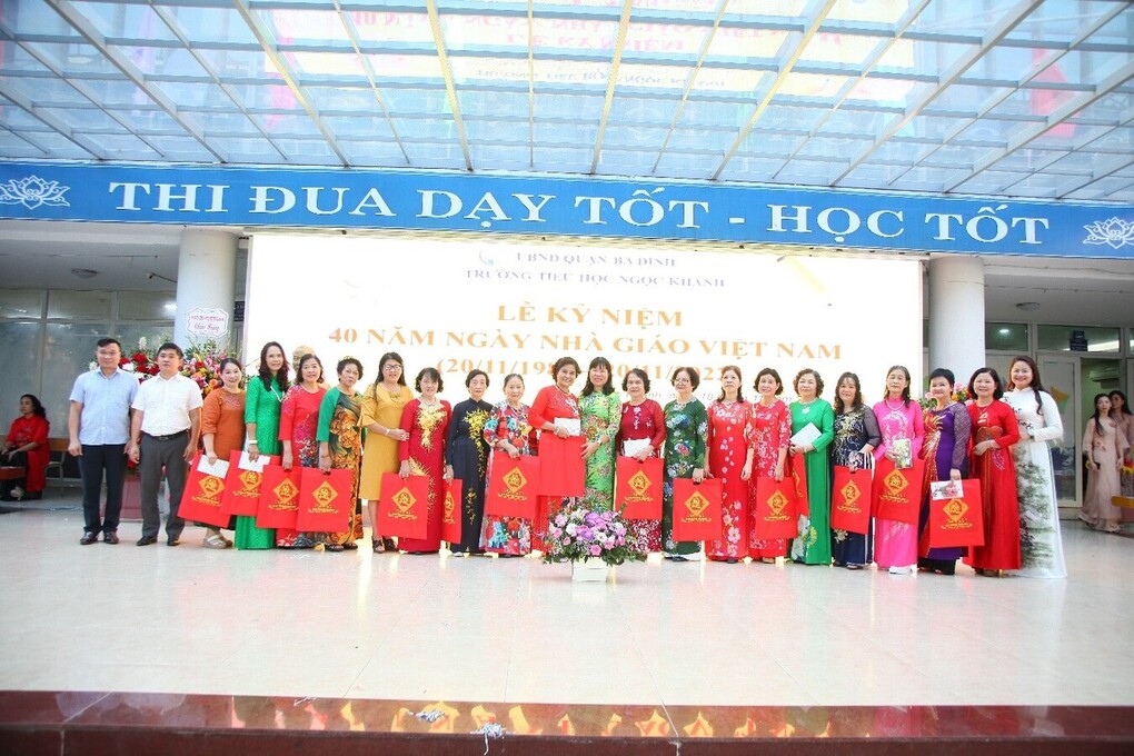 Dấu ấn 20/11 đặc biệt tại trường Tiểu học Ngọc Khánh