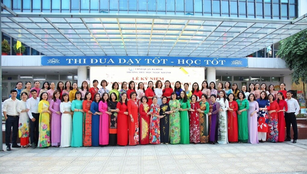 Trường Tiểu học Ngọc Khánh long trọng tổ chức Lễ kỷ niệm 40 năm ngày Nhà giáo Việt Nam 20-11