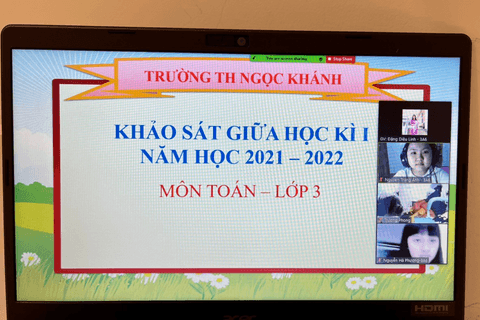 Học sinh khối 3 nghiêm túc làm bài khảo sát giữa học kì I năm học 2021 - 2022