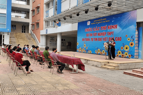 Trường Tiểu học Ngọc Khánh làm tốt công tác điểm chờ, góp phần đảm bảo an toàn trong kì thi tốt nghiệp trung học phổ thông quốc gia năm 2021