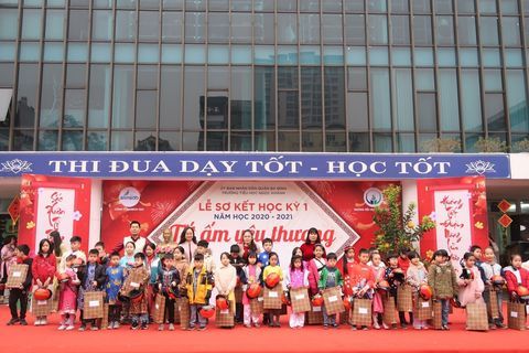 Lễ sơ kết học kì I và Lễ hội bánh chưng xanh trường Tiểu học Ngọc Khánh