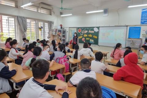 Khối 5 - Trường Tiểu học Ngọc Khánh với công tác chuẩn bị đón học sinh và những cảm xúc của cô trò trong ngày đầu gặp gỡ