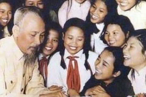 Tuyên truyền kỷ niệm 130 năm Ngày sinh Chủ tịch Hồ Chí Minh (19/5/1890-19/5/2020)