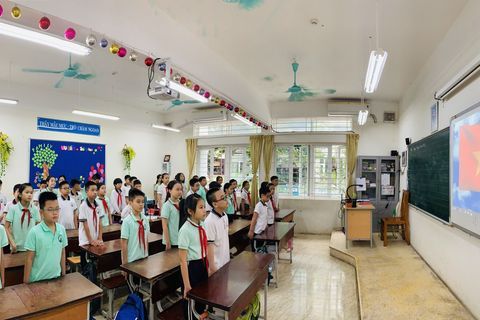 Lễ chào cờ mùa thu…