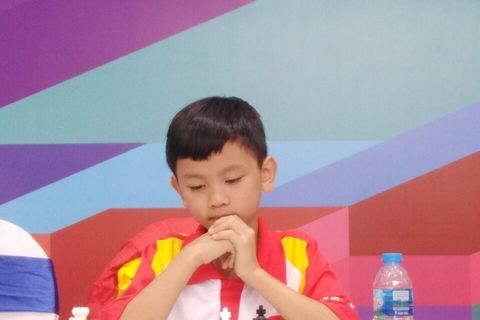 Nguyễn Hoàng Khánh – Học giỏi, chơi cờ siêu hay