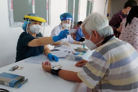 Quận Ba Đình: Tăng cường quản lý, bảo vệ người thuộc nhóm nguy cơ mắc COVID-19