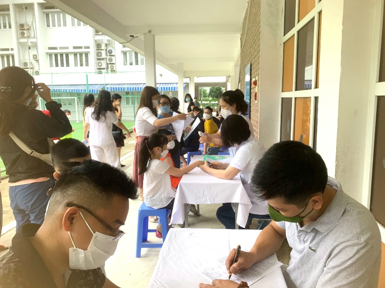 Trường Tiểu học Ngọc Khánh triển khai tiêm vắc xin Covid-19  cho học sinh khối 2