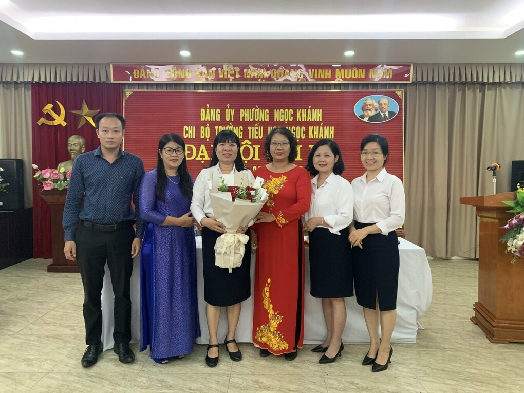 Trường Tiểu học Ngọc Khánh tổ chức thành công Đại hội Chi bộ nhiệm kì 2022-2025