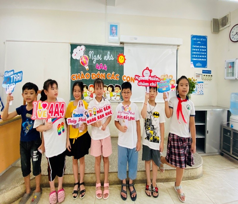 Thân thương chào đón học sinh tham gia câu lạc bộ hè 2022