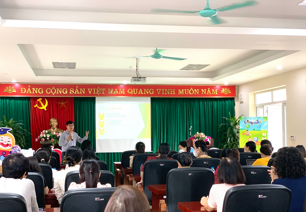 Trường Tiểu học Ngọc Khánh tham gia “Lớp bồi dưỡng Giáo dục Lý luận chính trị hè năm 2022”