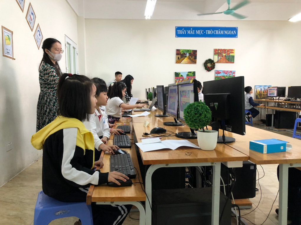 Học sinh khối 2 trường Tiểu học Ngọc Khánh tham gia kì thi Hương ( Cấp Quận) sân chơi “ Trạng nguyên Tiếng Việt”  năm học 2022 – 2023