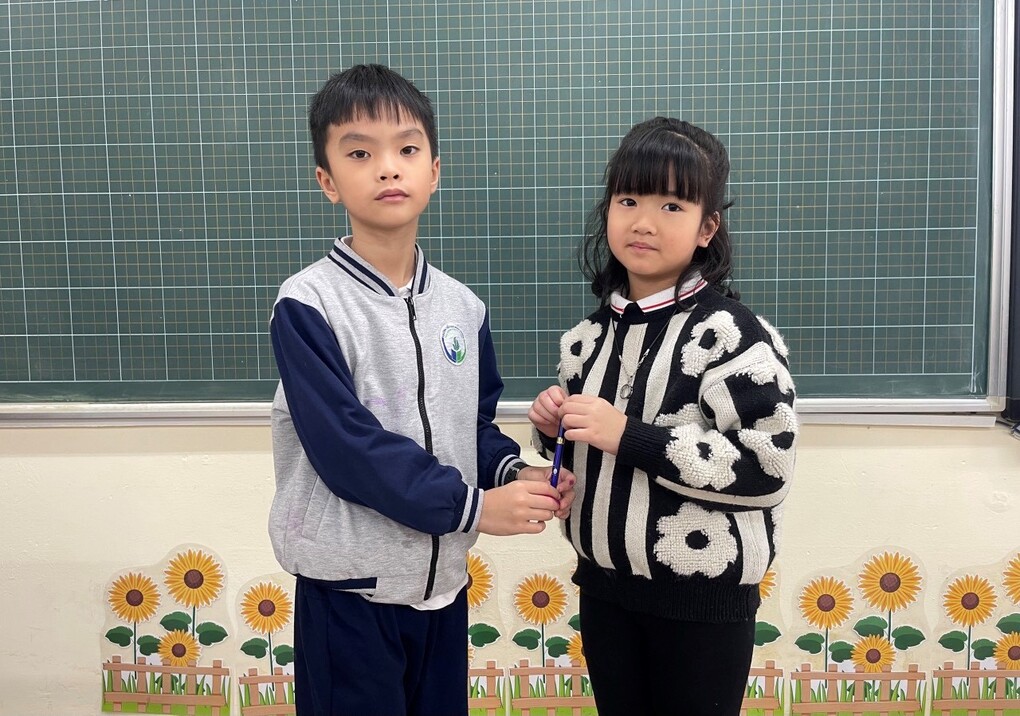 Học sinh lớp 1A2: Nhặt được của rơi – Tìm người trả lại