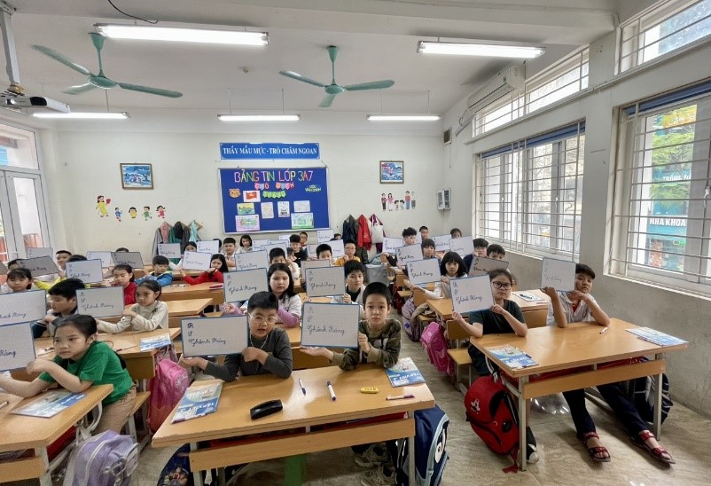 Phong trào “Luyện nét chữ - Rèn nết người” của học sinh lớp 3A7  trường Tiểu học Ngọc Khánh