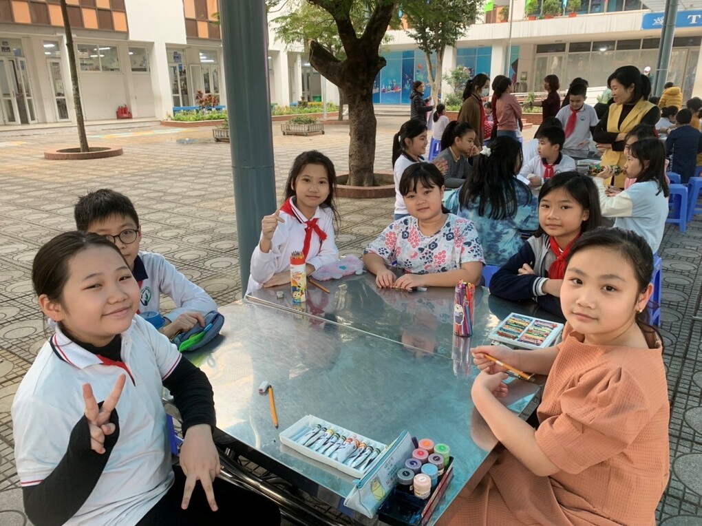 5A2 với “Tết muôn màu”