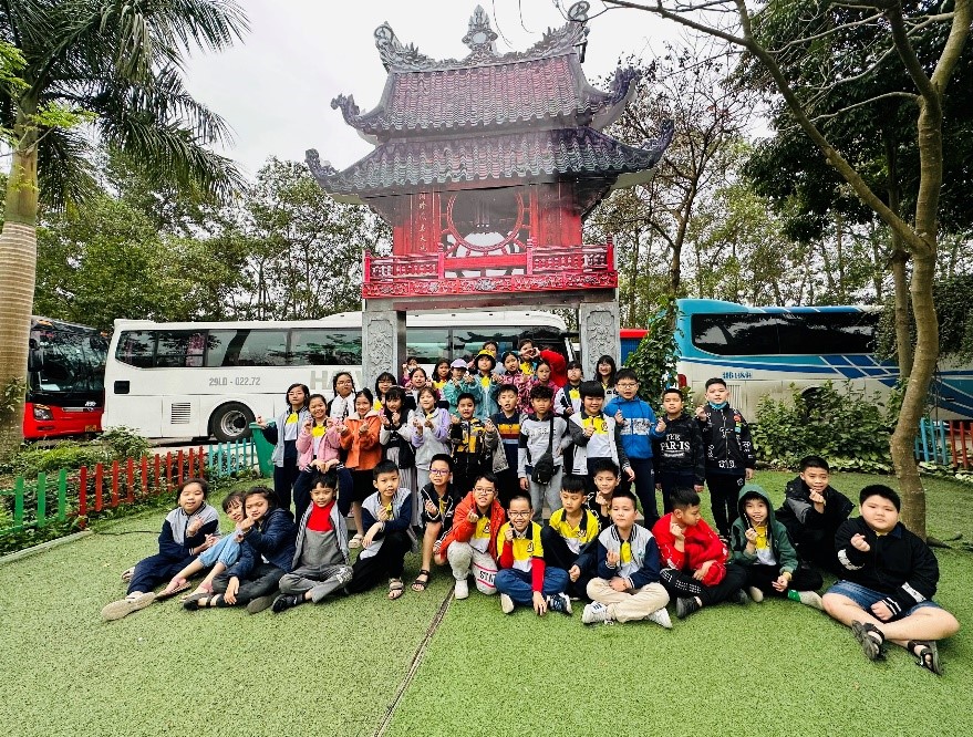 Lớp 4A4: Các em hào hứng tham gia hoạt động trải nghiệm thực tế