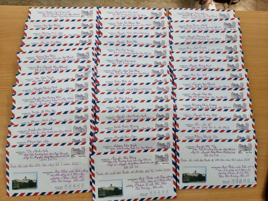 Tập thể lớp 5A9 tích cực hưởng ứng cuộc thi viết thư quốc tế UPU lần thứ 52.