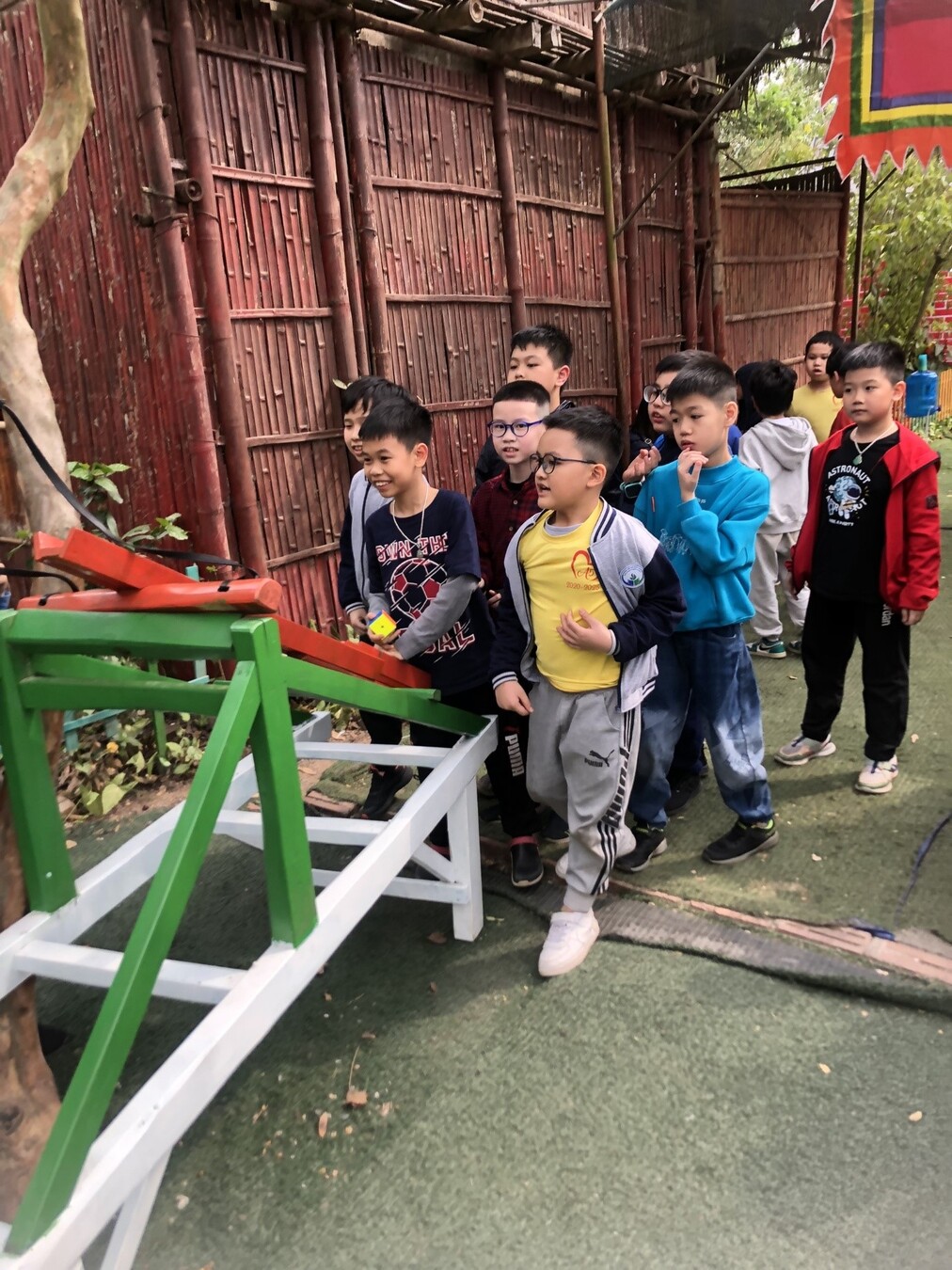 Một ngày trải nghiệm thú vị của các bạn lớp 3A5 ở trang trại Vạn An