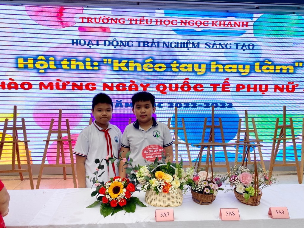 5A7 – Tham gia hội thi " Khéo tay hay làm