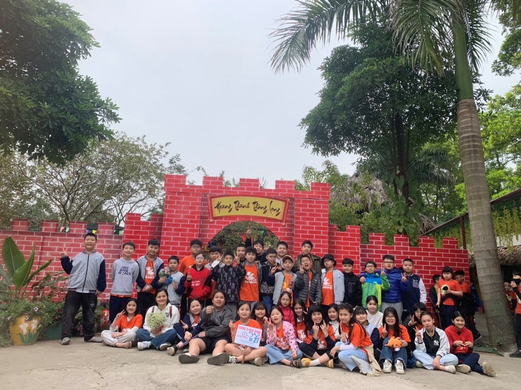 Lớp 5A2 - Các em hào hứng tham gia hoạt động trải nghiệm thực tế