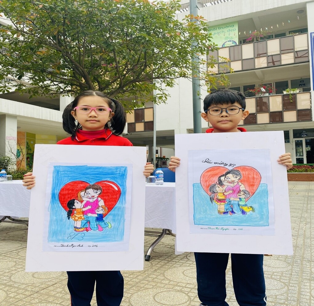 Chùm hoạt động ý nghĩa của lớp 2A6 chào mừng ngày Quốc tế Phụ Nữ