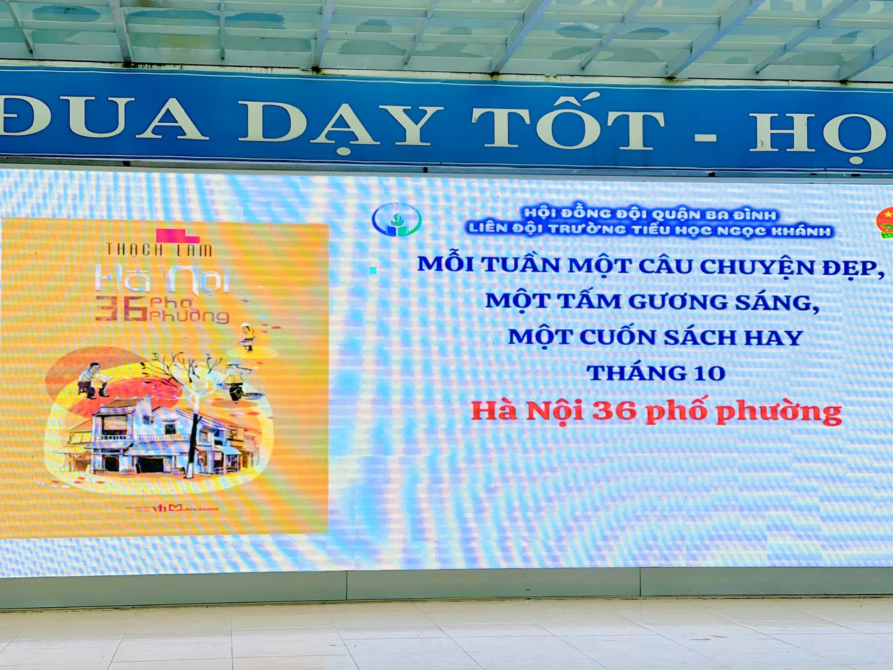 LỚP 5A1 THAM GIA BUỔI SINH HOẠT DƯỚI CỜ VỚI CHỦ ĐỀ: “MỖI TUẦN MỘT CÂU CHUYỆN ĐẸP, MỘT TẤM GƯƠNG SÁNG, MỘT CUỐN SÁCH HAY” - THÁNG 10