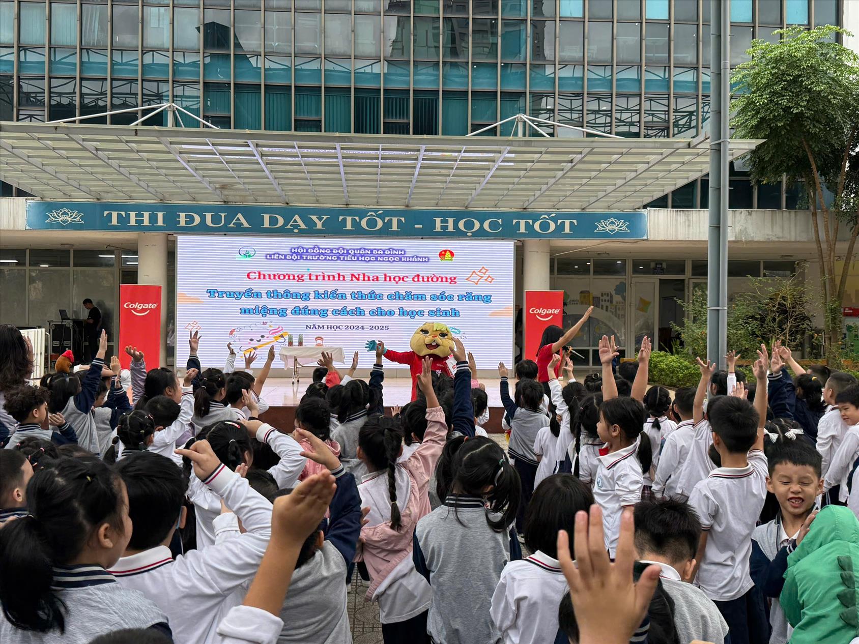 Trường Tiểu học Ngọc Khánh: Tuyên truyền kiến thức chăm sóc răng miệng đúng cách cho học sinh