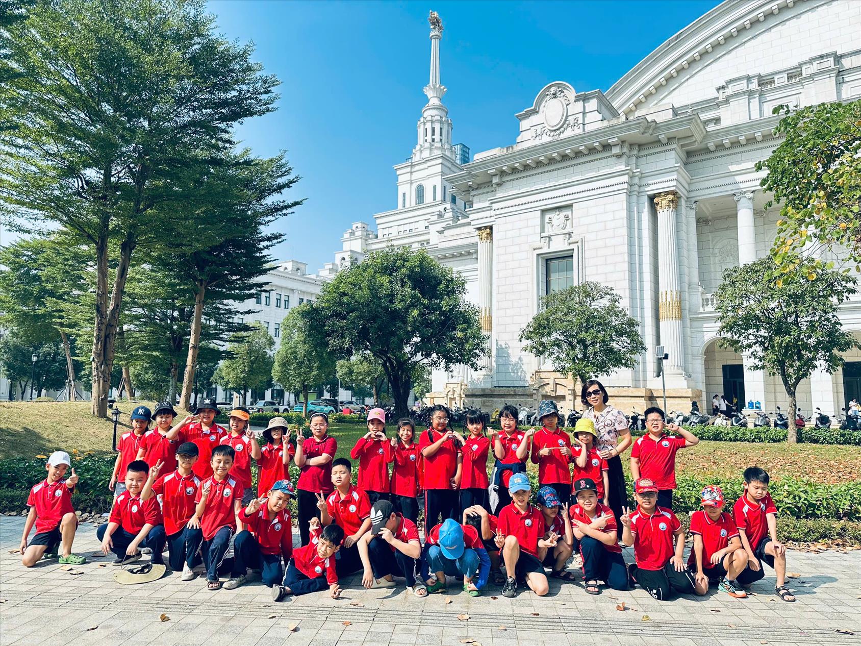 LỚP 3A4 HÀO HỨNG THAM GIA HOẠT ĐỘNG TRẢI NGHIỆM