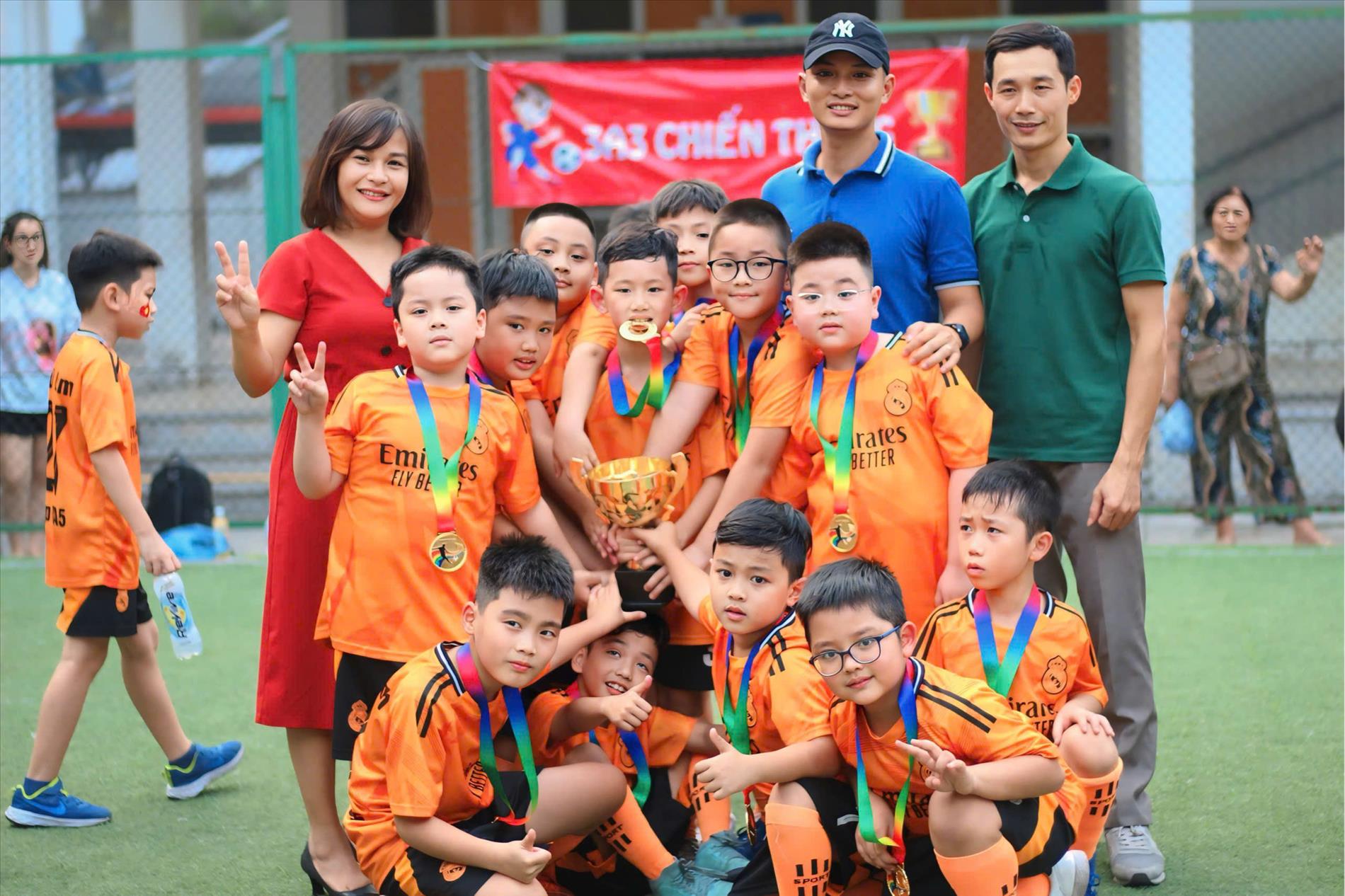 3A5 VÔ ĐỊCH BÓNG ĐÁ KHỐI 3