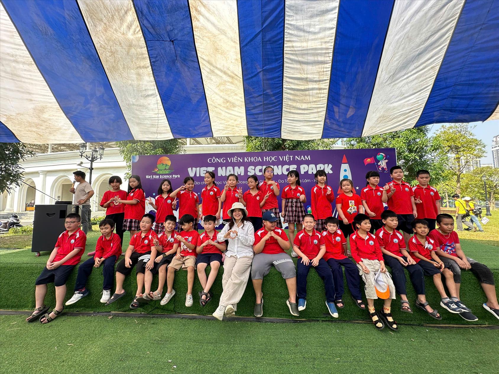 Trải nghiệm thú vị của học sinh lớp 3A6 tại công viên Khoa học - Vinuni