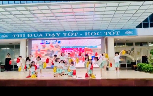 4a7 – Hoạt động chào mừng ngày Nhà giáo Việt Nam 20/11.