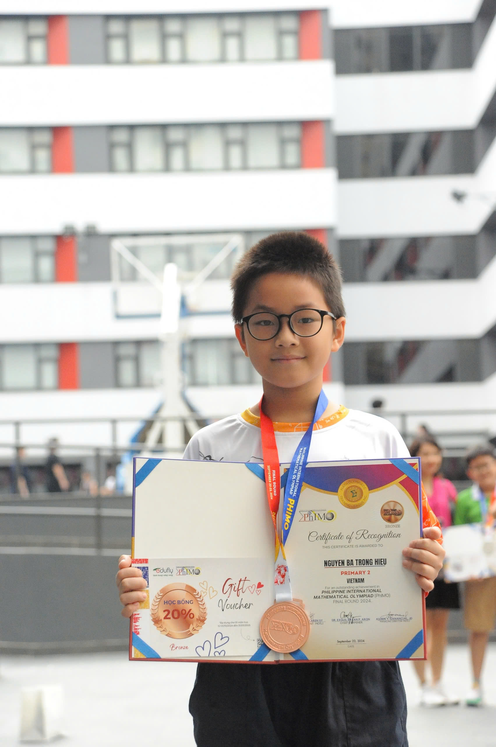 Bạn Nguyễn Bá Trọng Hiếu- lớp 3A5 đã xuất sắc đạt huy chương Đồng trong kỳ thi Toán quốc tế PhiMO năm 2024.