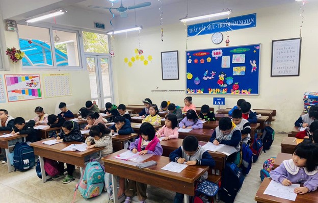 ÔN THI HỌC KÌ Ở LỚP 1A1