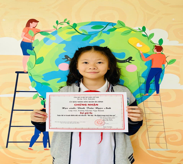 4A1: Học sinh tham gia cuộc thi vẽ tranh thiếu nhi với chủ đề “Hà Nội- Ba Đình trong trái tim em”