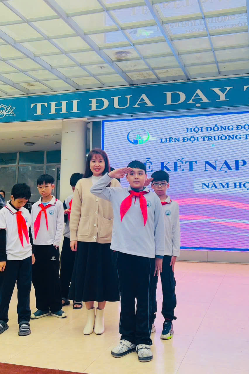 Lễ kết nạp Đội viên mới – Niềm tự hào của mỗi sao nhi đồng lớp 5A4