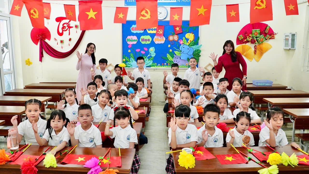 Ngày khai trường đầu tiên – Ký ức đáng nhớ của học sinh lớp 1A4.