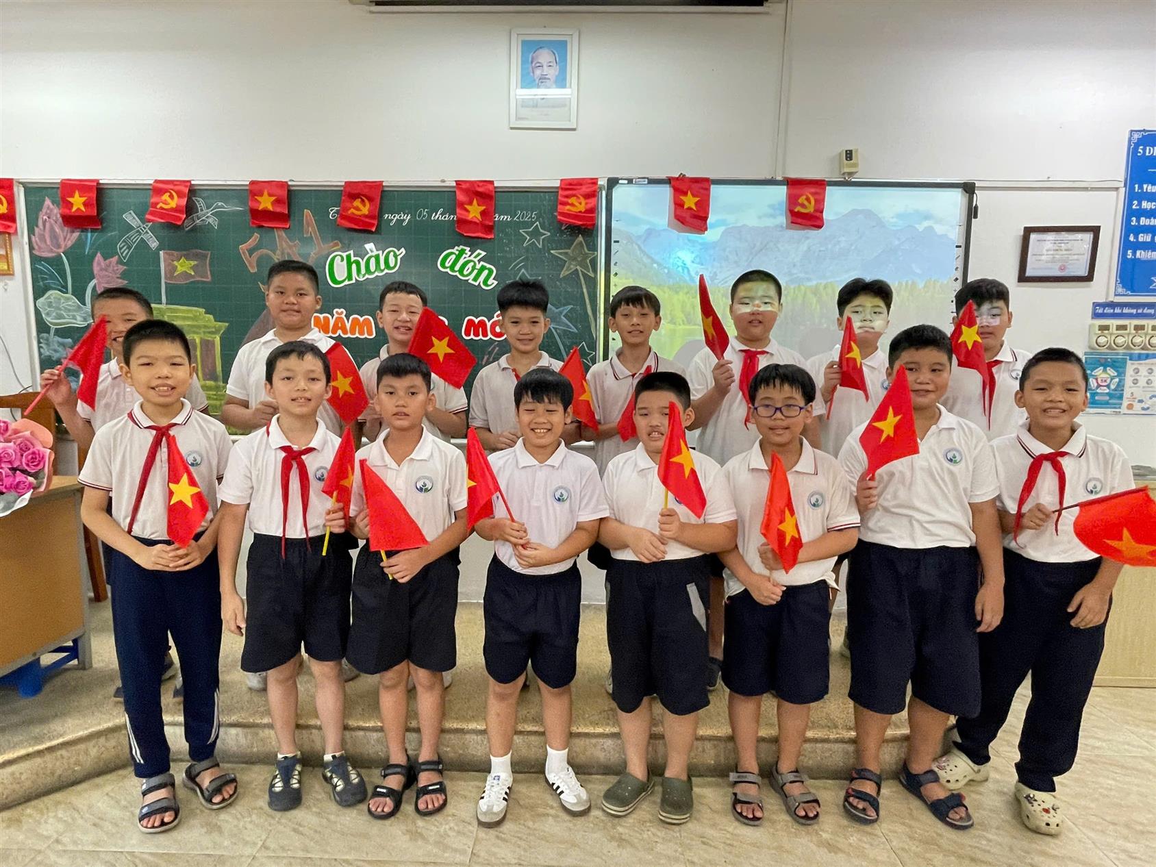 Lớp 5A1 chào mừng năm học mới 2025 - 2026