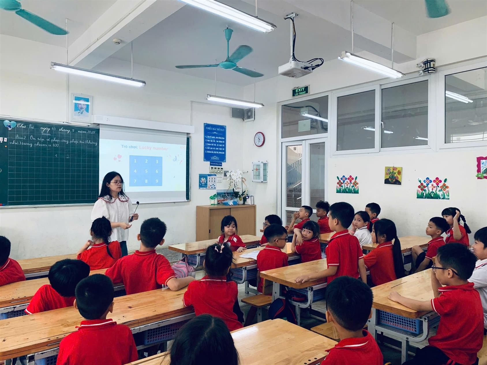 2A6 với tiết học công dân số