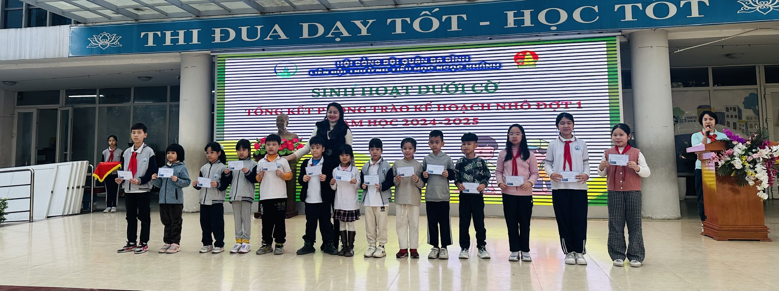 Tập thể lớp 1A4 với phong trào “ Kế hoạch nhỏ”