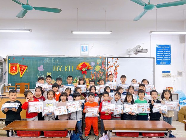 Lớp 1A2 tưng bừng sơ kết học kì I