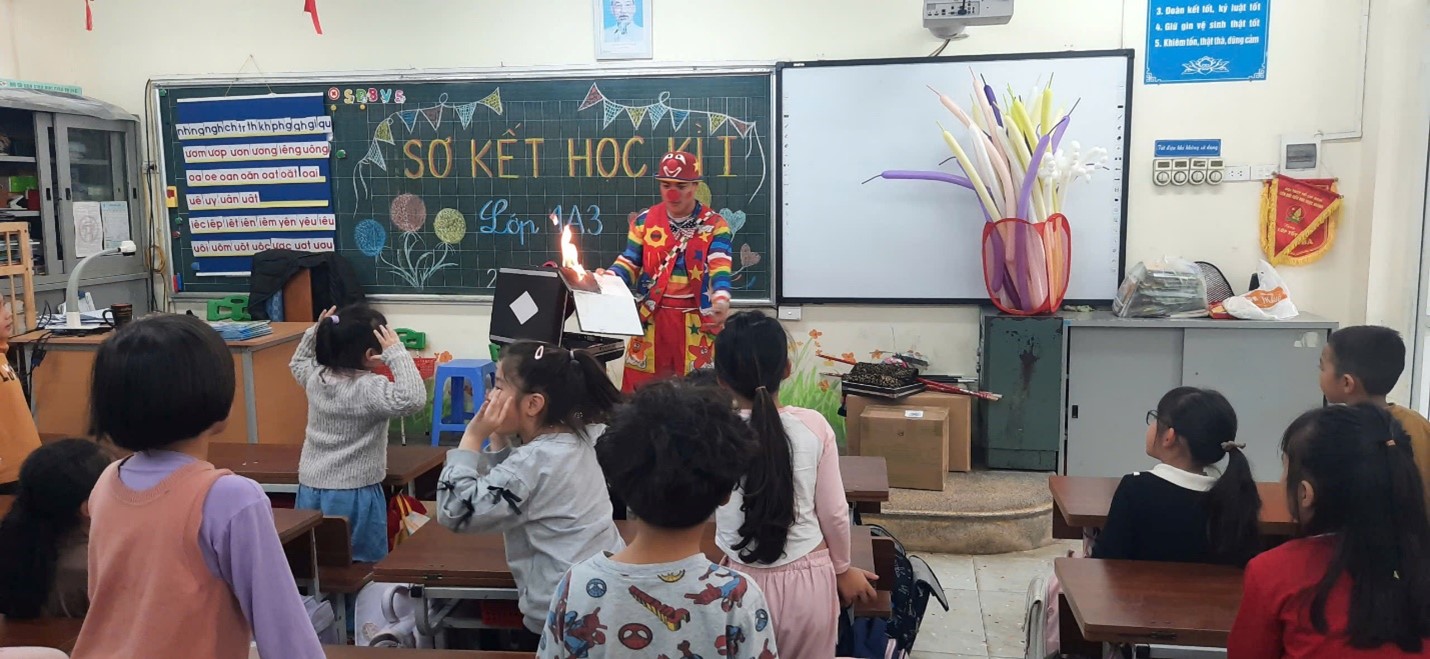 Lớp 1A3 tưng bừng sơ kết học kì I