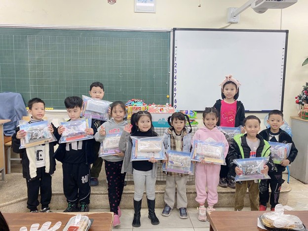 LỚP 1A1 TỔNG KẾT HỌC KÌ 1