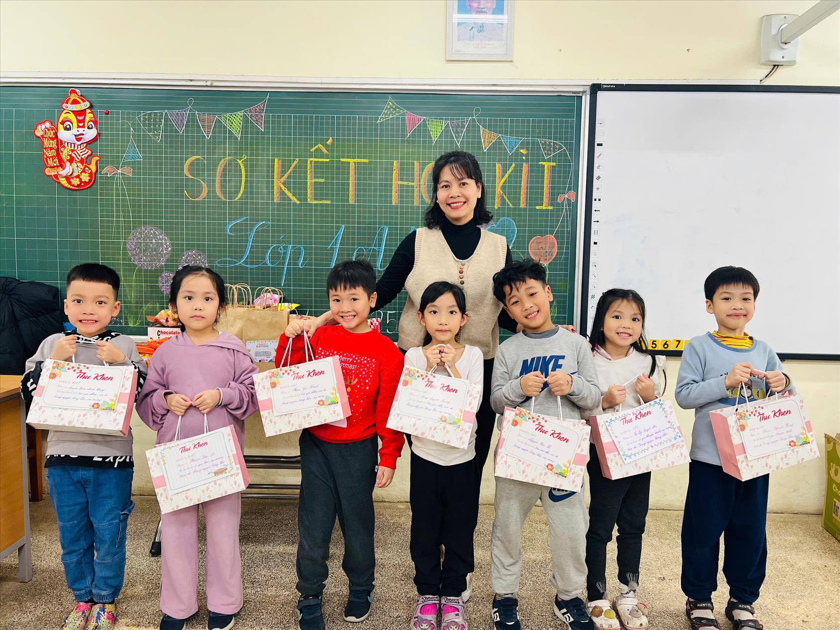 Lớp 1A5 tưng bừng sơ kết học kì I