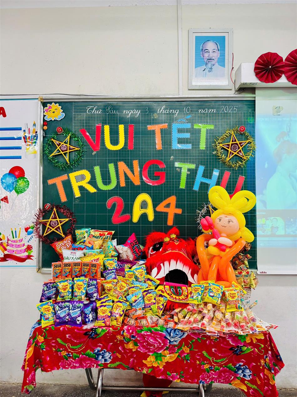 LỚP 2A4 RỘN RÀNG ĐÓN TẾT TRUNG THU ĐẦY SẮC MÀU