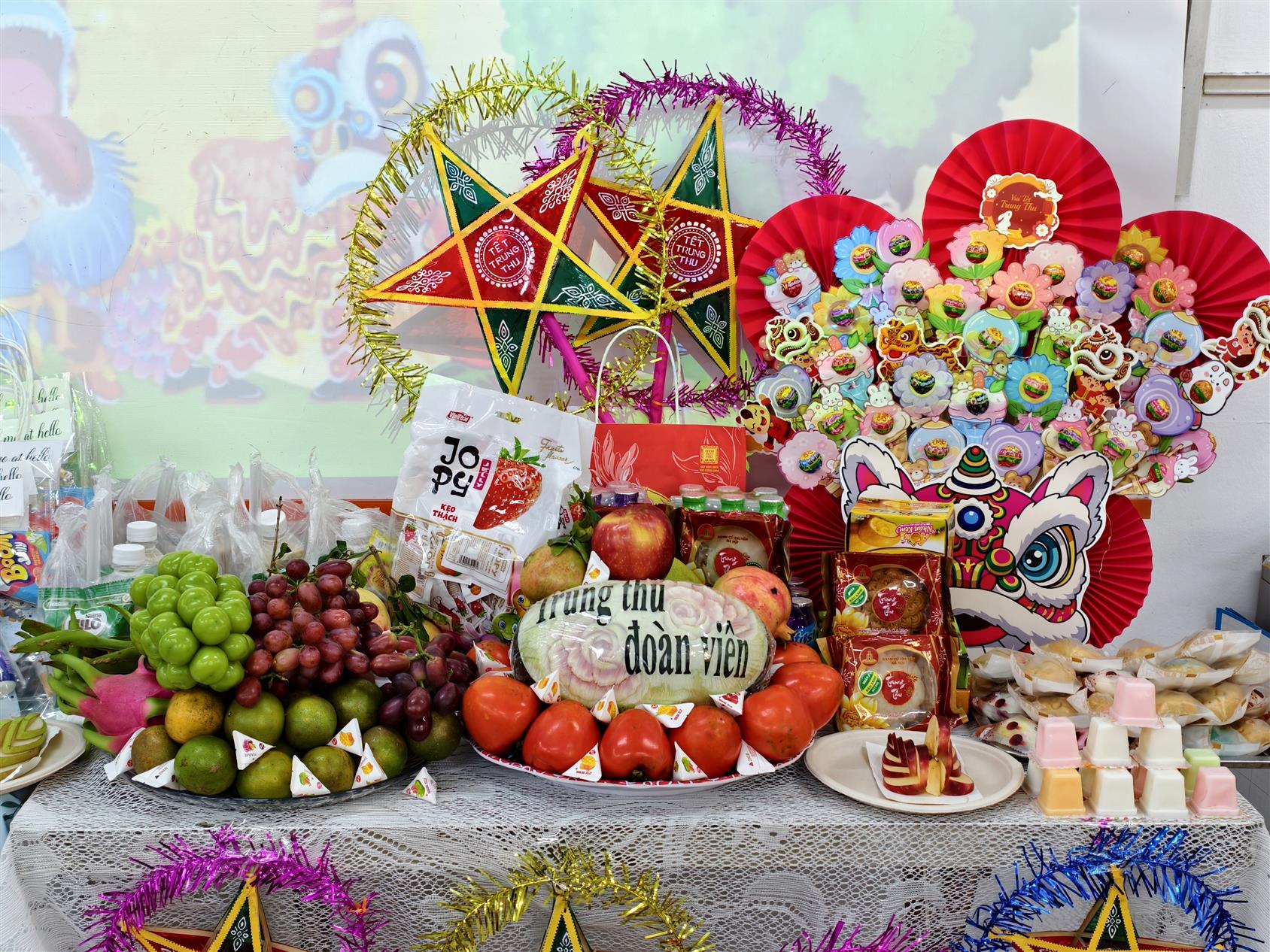 Rộn ràng Tết trung thu của các bạn học sinh lớp 3A1 trường Tiểu học Ngọc Khánh.