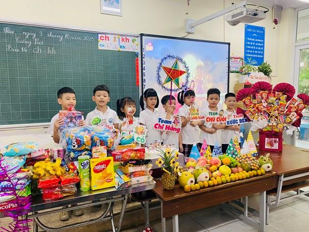 Vui Tết Trung Thu của các em học sinh lớp 1A1