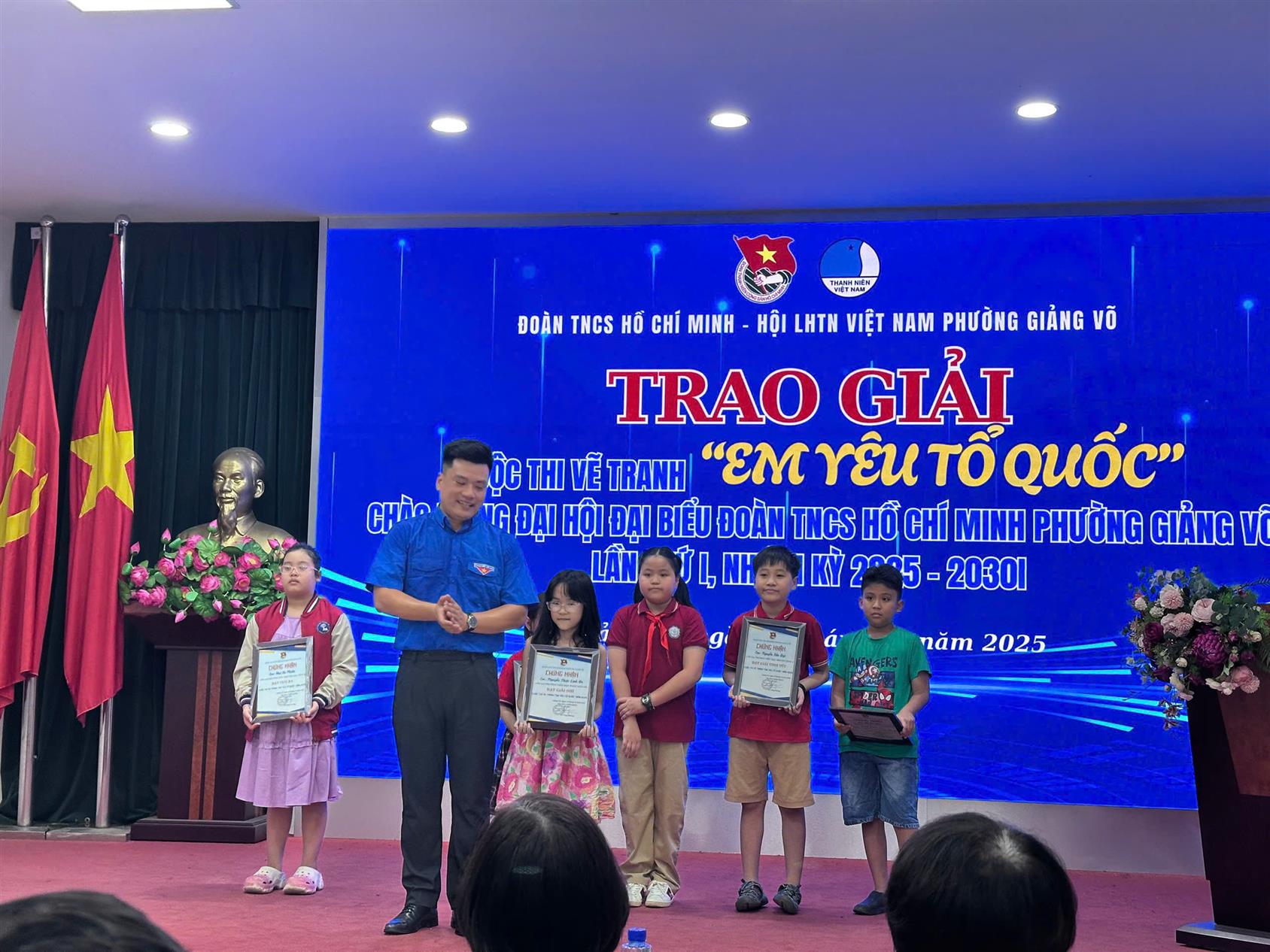 Học sinh Nguyễn Nhật Linh An lớp 2A4 xuất sắc đạt Giải Nhì Cuộc thi vẽ tranh “Em yêu Tổ Quốc”