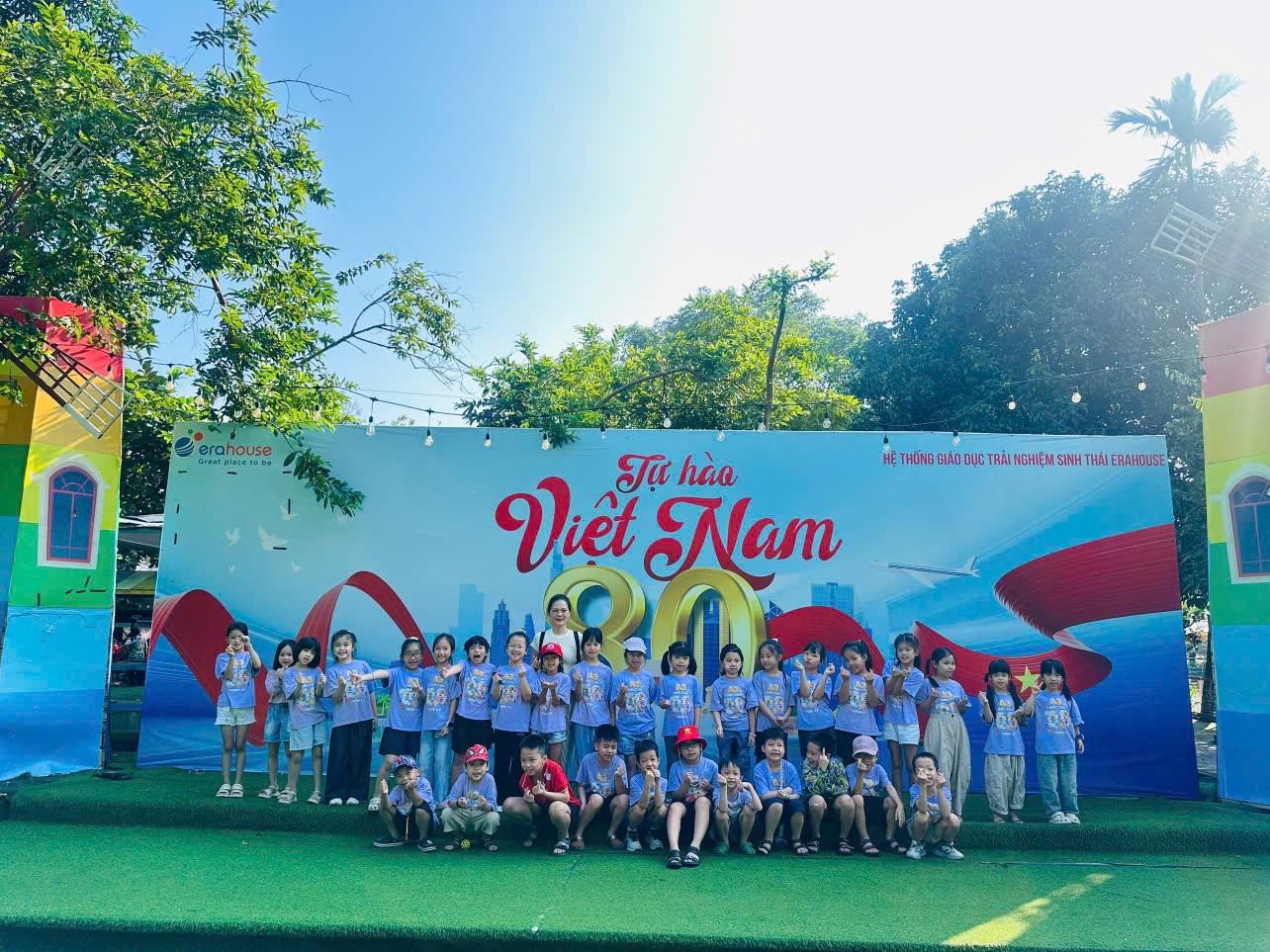 Học sinh lớp 2A3 – trường Tiểu học Ngọc Khánh cùng nhau khám phá Công viên Cầu Vồng – Làng Bách Nghệ