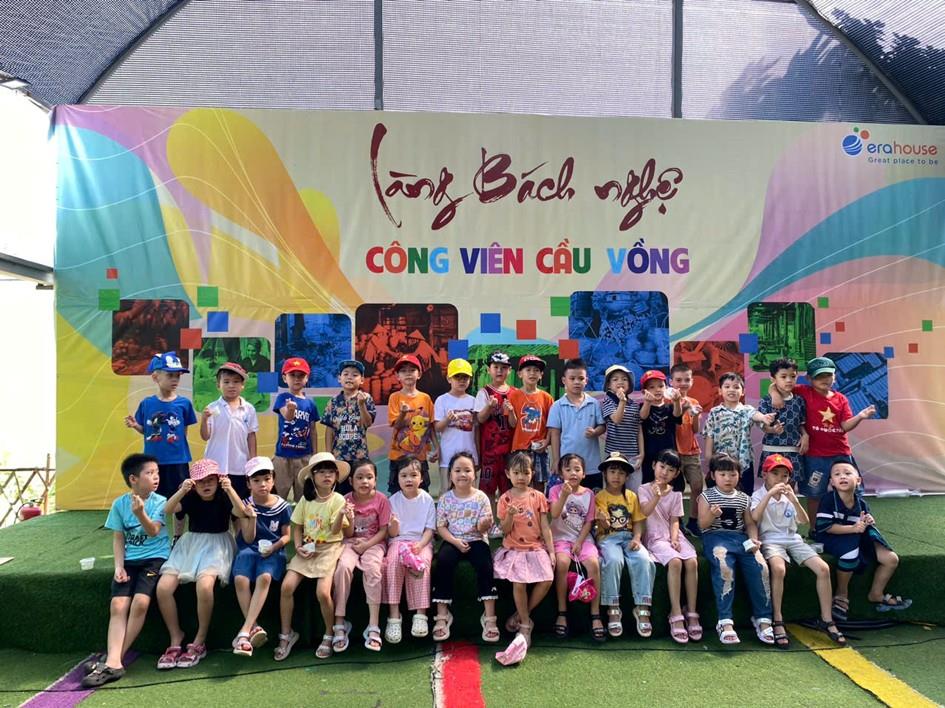 Học sinh lớp 1A1  trải nghiệm thú vị tại “Làng Bách Nghệ – Công viên Cầu Vồng