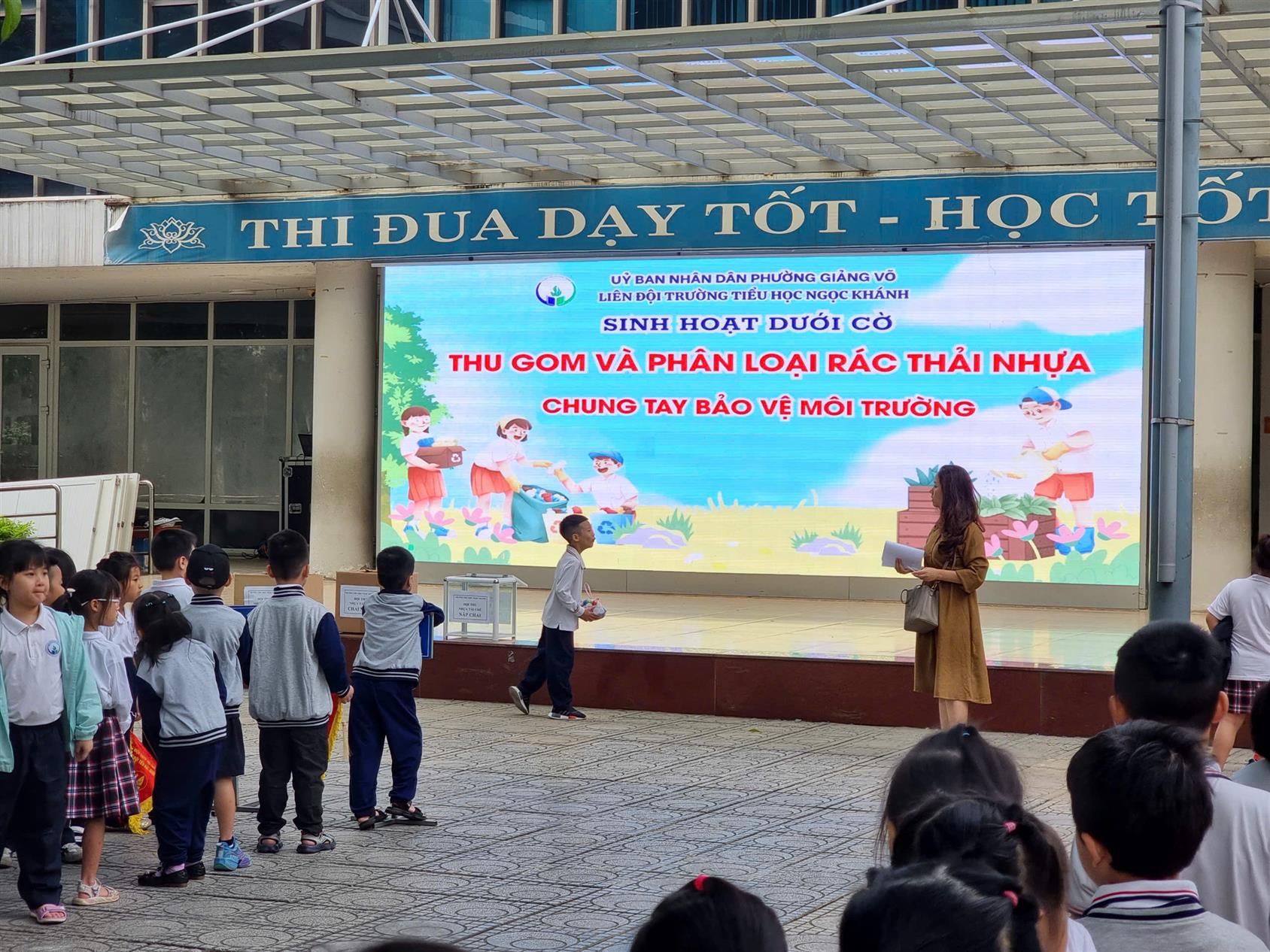 SHDC - Thu gom và phân loại rác