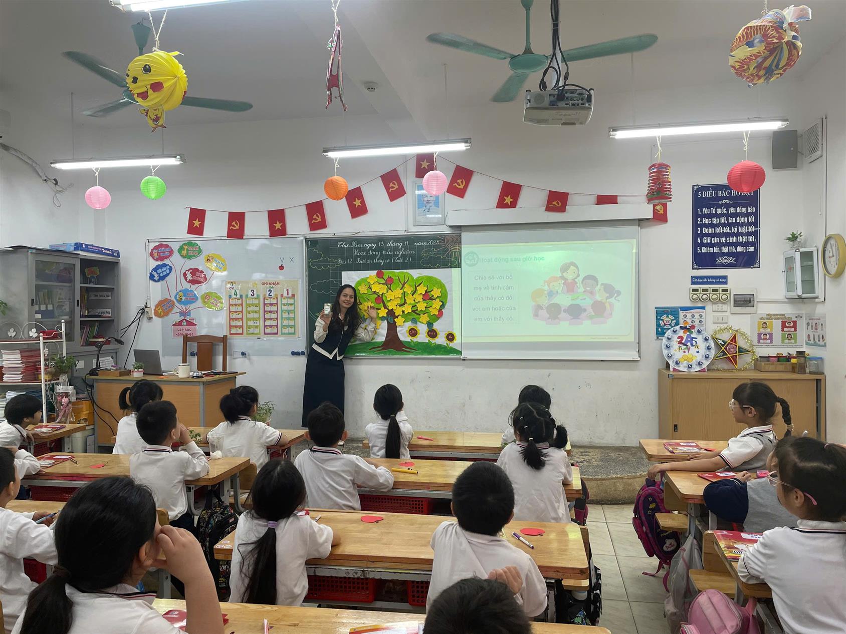 Dự hội giảng lớp 2A5 – Nơi những lời cảm ơn được nở hoa.